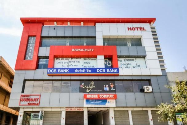 Amber Hotel Barmer Kültér fotó